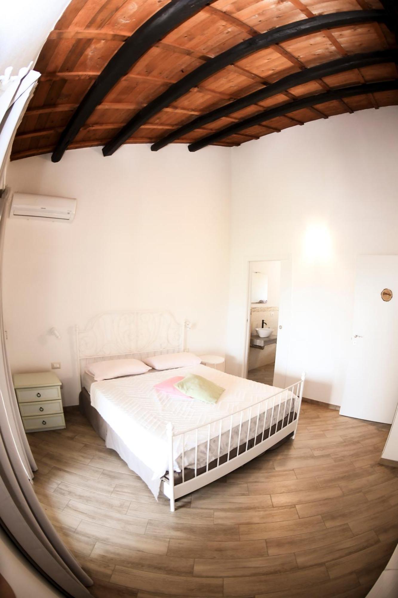 Domu Virginia Bed & Breakfast *